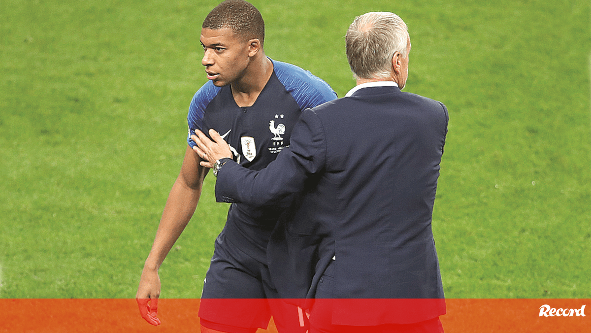 Didier Deschamps: «É Difícil Comparar Mbappé E Cristiano» - Liga Das ...