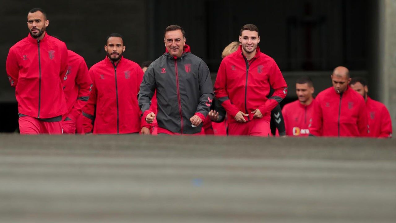 Adeptos do Sp. Braga têm de usar máscara, DGS no estádio a ...