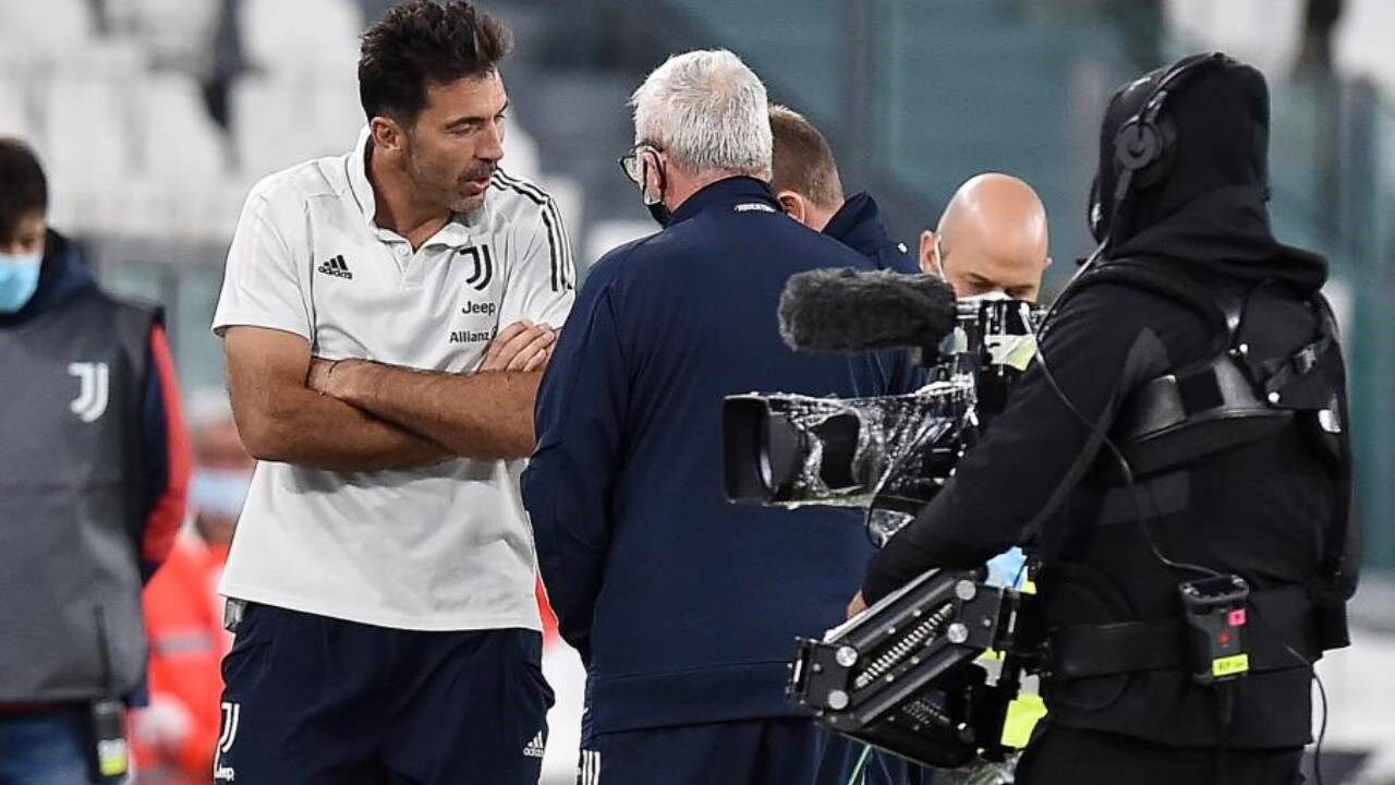 A equipa da Juventus esperou 45 minutos pelo Nápoles