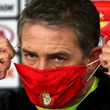 Treinador do Standard de Liège espera Benfica ofensivo e elogia Jorge Jesus