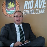 Presidente do Rio Ave desvenda a Record os detalhes da luta entre Sporting e FC Porto por Nuno Santos e Taremi