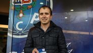 O primeiro adepto a comprar um bilhete para um jogo do FC Porto desde março