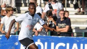 Saviour Godwin ruma ao Casa Pia