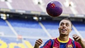 Barcelona oficializa sucessor de Nélson Semedo e blinda-o com cláusula de 400 milhões