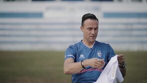 Amora apresentou novo equipamento com a ajuda dos Anjos