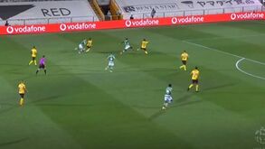 João Mário bisou em apenas oito minutos no Benfica-Casa Pia: veja o segundo golo