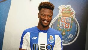 Zé Luís ruma ao Lokomotiv por 5 milhões