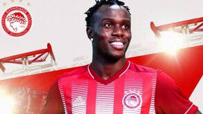 Olympiacos confirma contratação de Bruma