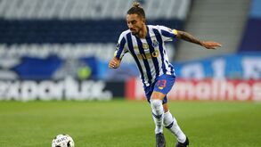 FC Porto revela detalhes da venda de Alex Telles