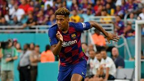 Benfica anuncia acordo para a contratação de Todibo