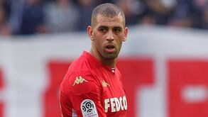 Salário inviabiliza regresso de Slimani