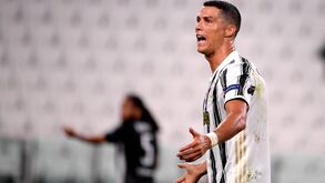 Ronaldo e outros quatro jogadores da Juventus em risco de serem multados por furarem 'bolha'