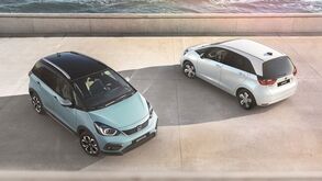 Já conduzimos os novos Honda Jazz e Crosstar e sabemos quanto custam
