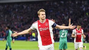 Só falta o guarda-redes: uma equipa inteira (e de milhões) que o Barcelona não conseguiu contratar