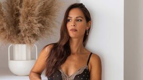 Mariana Monteiro sedutora em lingerie