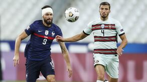 Rúben Dias e o lance com Giroud: «Não fazia parte dos planos ver um amarelo tão cedo»