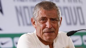 Fernando Santos soma 75.º jogo no comando da Seleção Nacional e supera Luiz Felipe Scolari