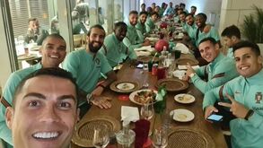 ‘Selfie’ ao jantar dispara alarme na Seleção Nacional