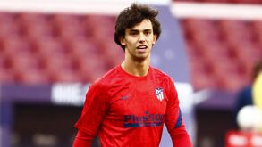 Denis Suárez 'de olho' em João Félix: «É sempre um perigo»