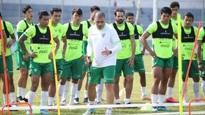 Messi 'passou-se': «A c... da tua mãe! O que é que queres, careca?»