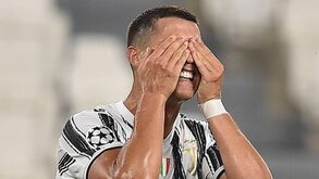 Ministro do desporto italiano admite que Ronaldo possa ter violado o protocolo Covid-19