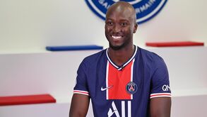 Danilo em isolamento antes de ser integrado no PSG