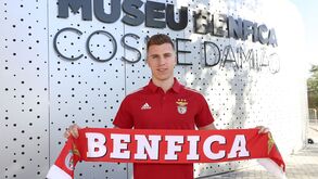Benfica oficializa Chishkala