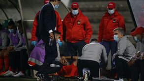 Jorge Jesus e a lesão de André Almeida: «Infelizmente, parece-me grave»