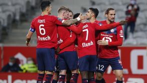 Lille goleia Lens no 'dérbi do Norte' e é líder da Liga francesa