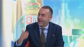 Aníbal Pinto sobre Vieira: «O presidente serve para cortar fitas? É como a rainha de Inglaterra?»