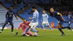 FC Porto ataca arbitragem do jogo com o Man. City: «Letão e holandês ajudaram à festa inglesa»