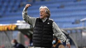 Jorge Jesus explica Otamendi como capitão: «Tempo não me diz nada! Escolho sempre um jogador novo»