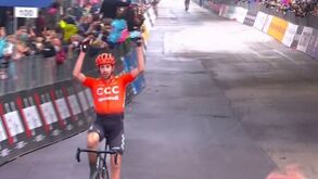 João Almeida segura 5.º lugar e Kelderman mantém a camisola rosa