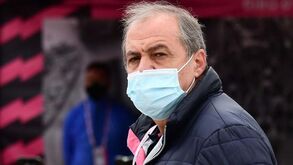 Diretor do Giro indignado com protesto dos ciclistas: «Alguém vai pagar por isto»