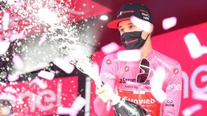 Hindley é o novo camisola rosa: «Estou sem palavras»