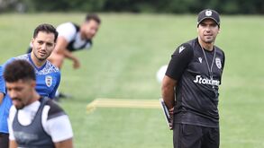 Palmeiras acerta Abel Ferreira