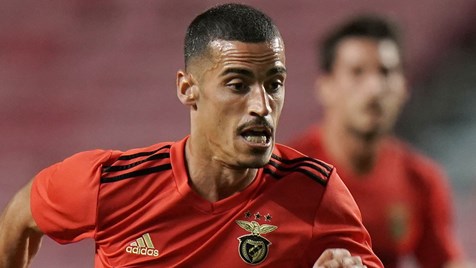 Torino Tenta Levar Chiquinho Benfica Jornal Record