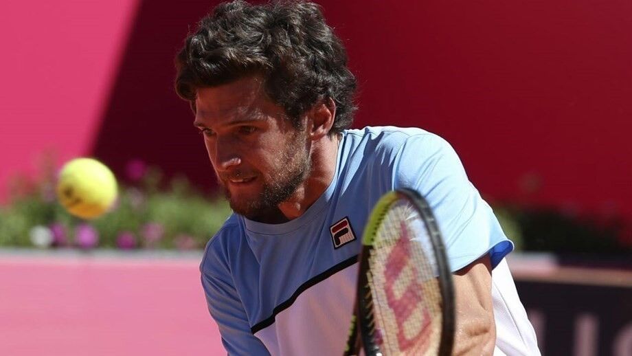 Pedro Sousa nas meias-finais do Lisboa Belém Open