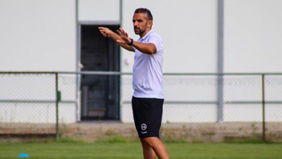 Académica-Penafiel, 2-1: Resistir à pressão até ao final