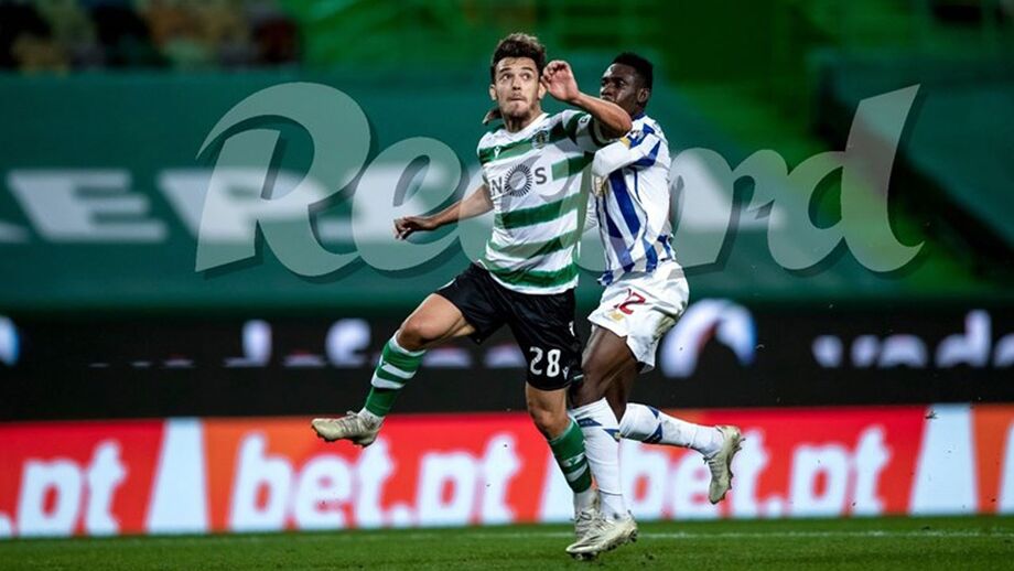 Revolta em três toques: Sporting questiona penálti revertido no clássico