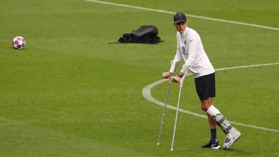 Tuchel pode estar na porta de saída do PSG e há dois portugueses 'culpados'