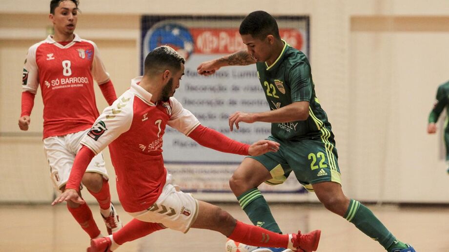 Oito minutos loucos ditam o empate entre Leões Porto Salvo e Sp. Braga