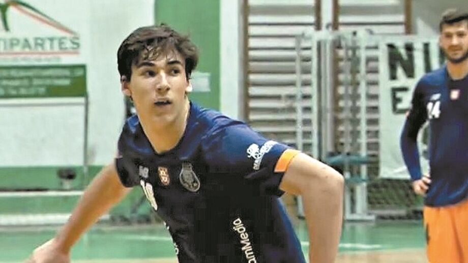 Vasco Costa faz história: estreia no campeonato aos... 14 anos