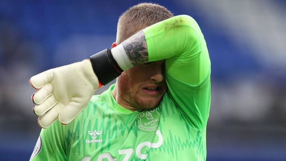 Guarda-redes do Everton que lesionou Van Dijk é ameaçado de morte e contrata guarda-costas
