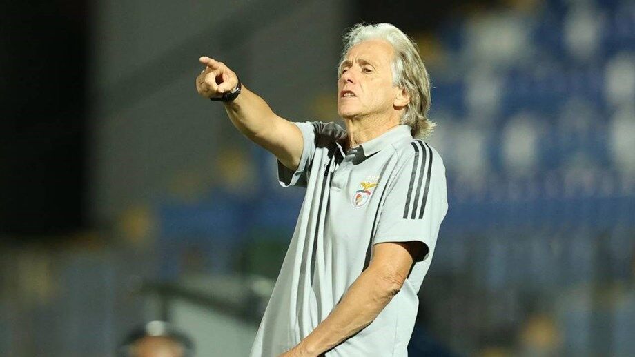 Treinador antevê últimos dias de mercado