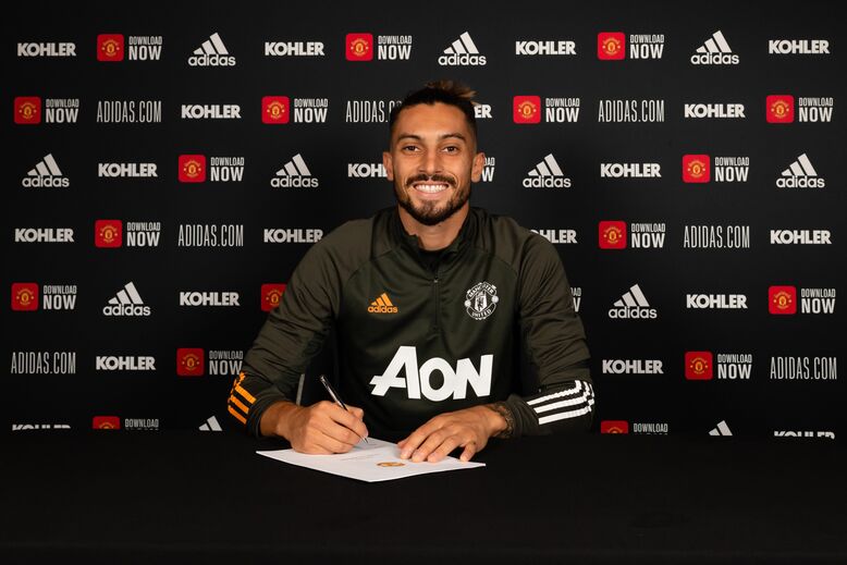 Alex Telles - Do FC Porto para o Manchester United: 15 M€