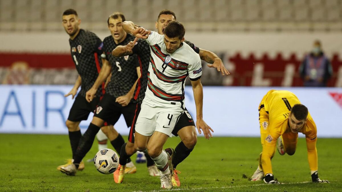 A crónica do Croácia-Portugal, 2-3: Tanta dádiva - Liga ...