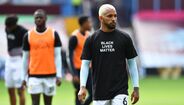 Médio centro: Douglas Luiz (Brasil) - Equipa: Aston Villa (Inglaterra); Valor: 27M€