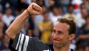 24. Jean-Pierre Papin (0.56 golos por jogo - 9 golos em 16 jogos).