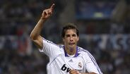 5. Van Nistelrooy (0.77 golos por jogo - 56 golos em 73 jogos).